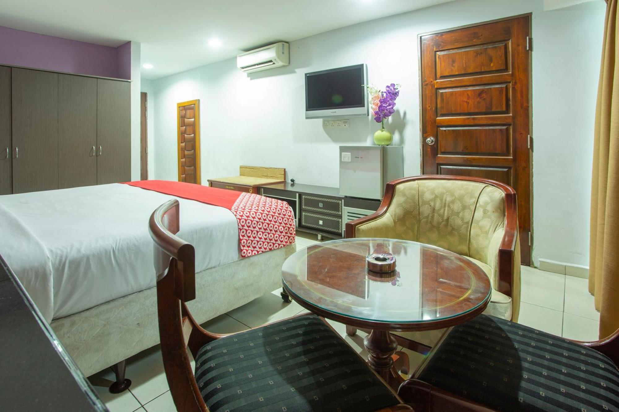 Oyo 90030 Hotel Al Jafs Куала-Лумпур Экстерьер фото